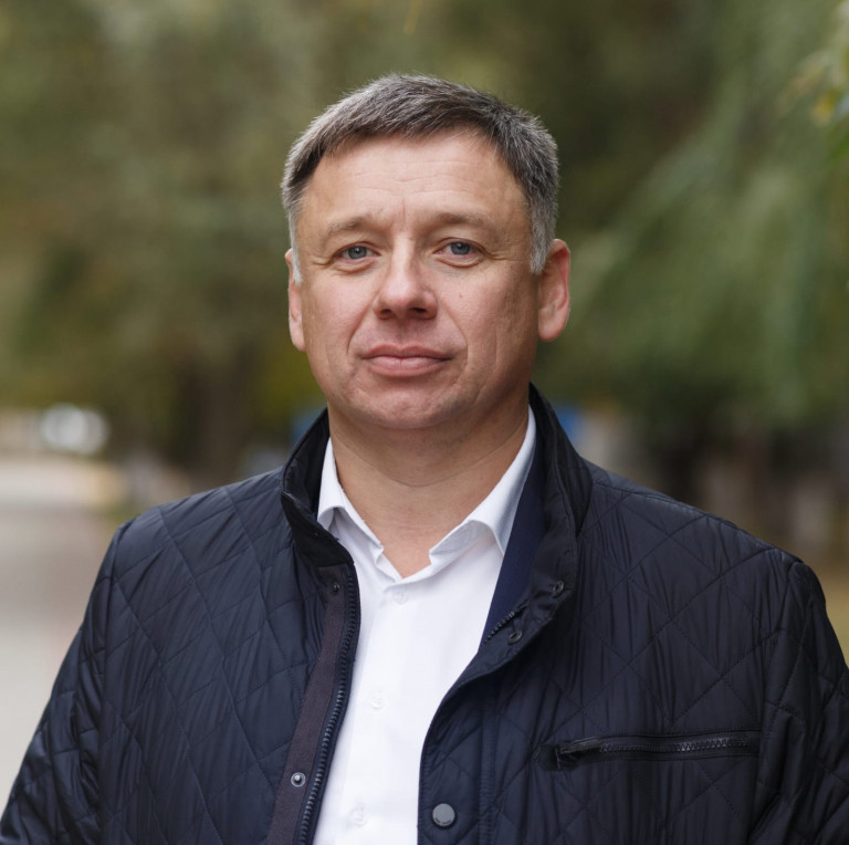 Юрий Мишанков поздравил россошанцев