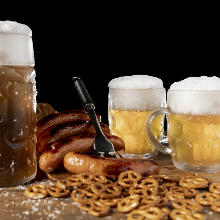 close-up-bavarian-beers-snacks