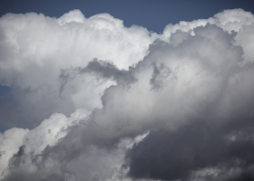 blue-sky-with-cloud-closeup