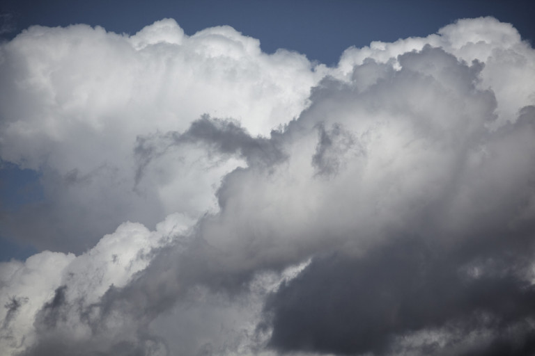 blue-sky-with-cloud-closeup